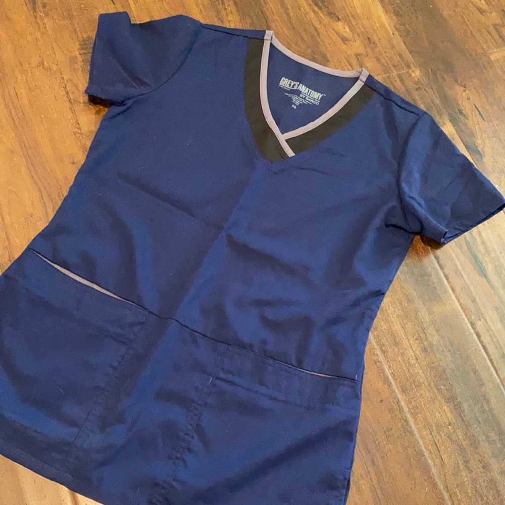 Women’s Grey’s Anatomy Scrub top